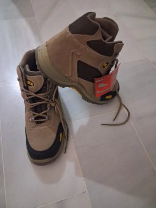 Botas de seguridad marca etiqueta