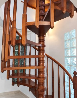 Escalera de Caracol de Madera