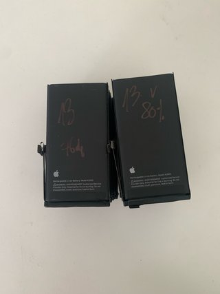 Lotto di batterie originali per iPhone 13