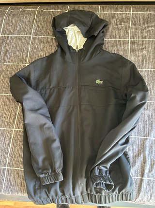 Chaqueta Lacoste Negra con Capucha
