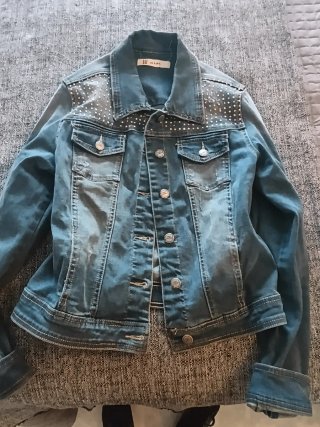 Chaqueta Vaquera con detalles brillantes