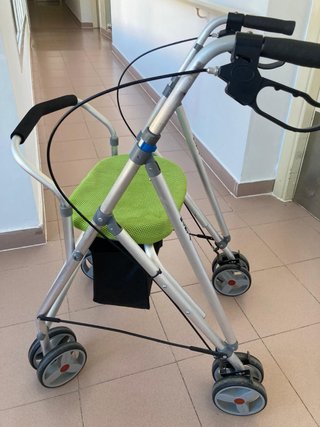 Andador de 4 Ruedas con Asiento