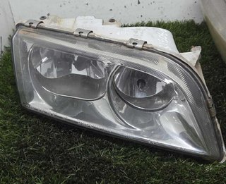 087731109r faro derecho volvo s40 230318