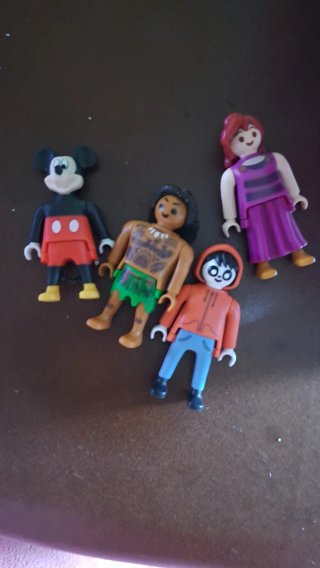 Lote de 4 figuras Playmobil kinder