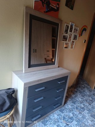 Conjunto de Cajonera y Espejo