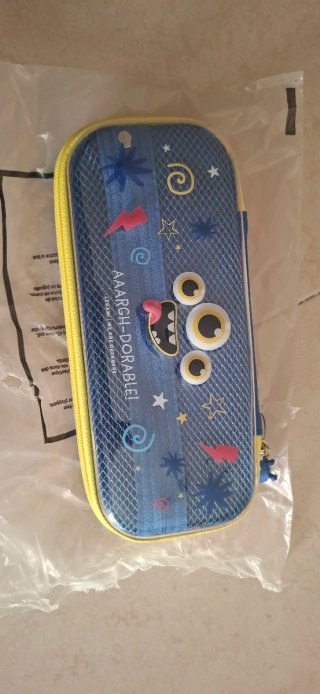 Estuche Escolar con Diseño de Monstruo