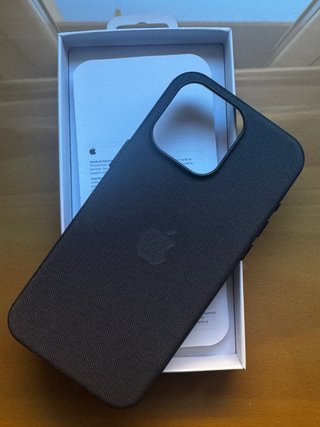 TechWoven Custodia per iPhone 15 Pro Max Nuova