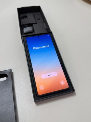 Samsung Galaxy Z Flip 7 256GB