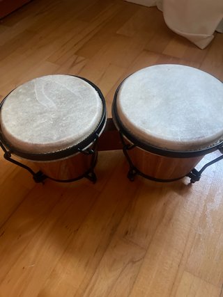 Bongos de madera tambor