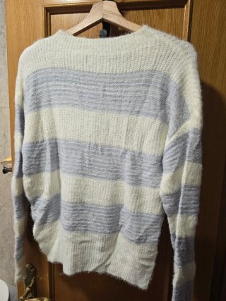 Jersey de rayas blanco y gris