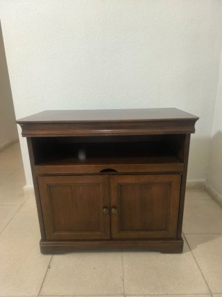 Mueble TV de Pino Macizo con Ruedas