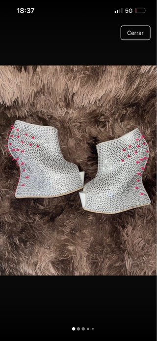 Cuñas con Strass y Tachuelas