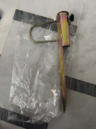 Pincho para sombrilla metálico