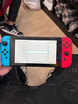 Nintendo Switch Azul y Roja