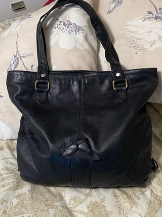 Bolso de Piel Negro