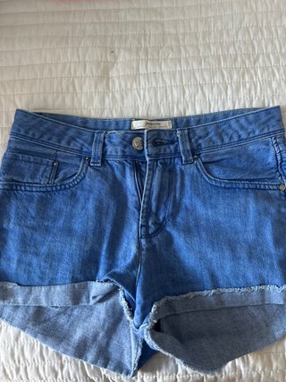 Pantalón corto vaquero Stradivarius