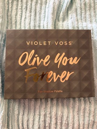 Paleta de Sombras Olive You Forever Violet Voss