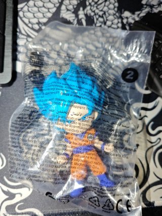 Figura Goku Blue Burger King