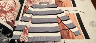 Jersey de rayas azul y blanco