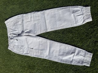 Pantalones Cargo Blancos
