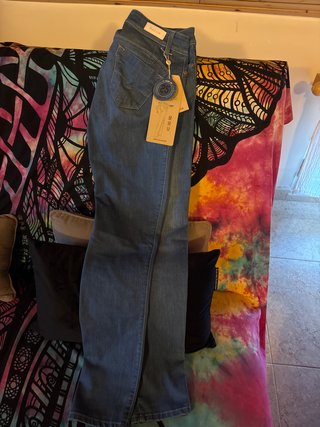 Pantalón Push Up Pitillo Salsa talla 30 de salsa