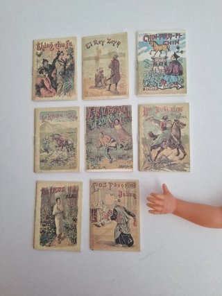 Lote de 8 Cuentos miniatura Calleja