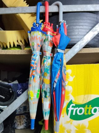 Set de 3 paraguas infantiles