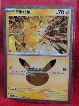 Carta Pokémon Pikachu 30 Aniversario