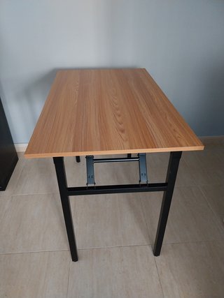 Mesa de estudio moderna