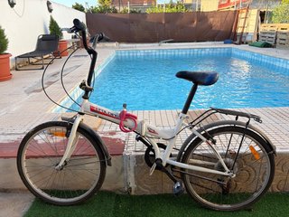 Bicicleta Plegable Blanca de paseo