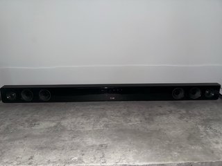 Barra de Sonido LG NB3530A con Subwoofer