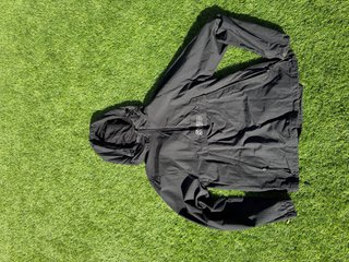 Chubasquero Negro Bershka