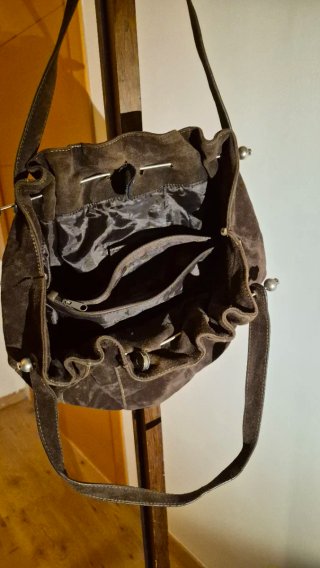 Bolso de ante marrón