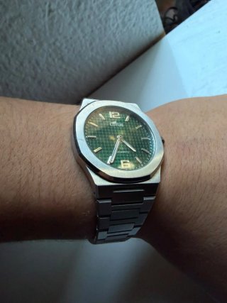 Reloj Lotus con Esfera Verde