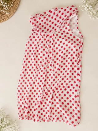 Vestido Blanco con Lunares Rojos