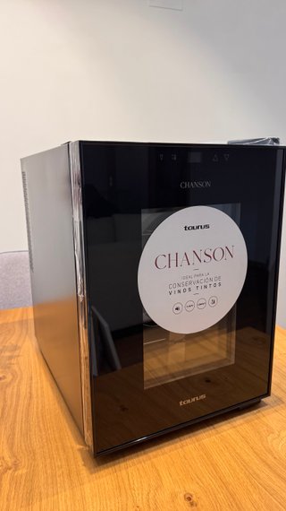 Vinoteca Taurus Chanson 12 Botellas