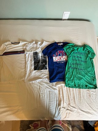 Lote de 4 camisetas para niño