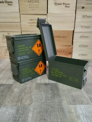 3 Cajas Metálicas Estancas Verdes