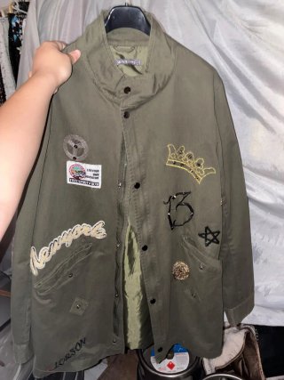 Chaqueta Verde Militar con Parches