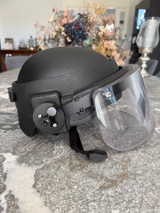 Casco Balístico Nivel IIIA con Visor Balístico
