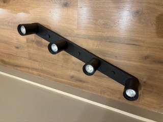 Lámpara de Techo con 4 Focos Negros Ikea