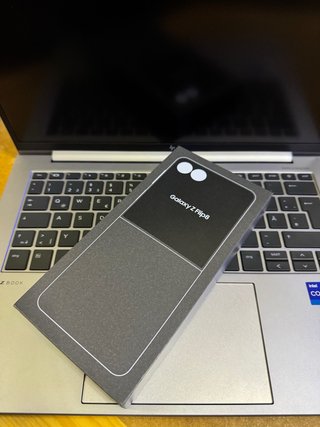 Samsung Galaxy Z Flip8 *PRECINTADO*