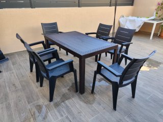 Conjunto de Mesa y 6 Sillas