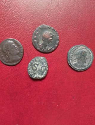 Lote de 4 monedas romanas
