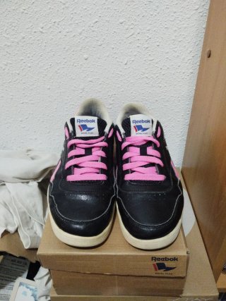 Zapatillas Reebok Negras y Rosas