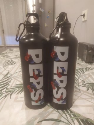 Set di 2 Bottiglie Pepsi