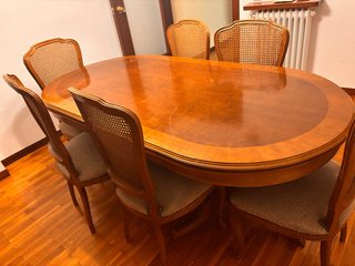 Mesa de Madera con 6 Sillas