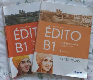 Libro de francés. Édito B1.