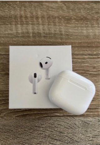 Apple AirPods 4