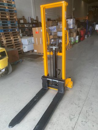 Apilador Ayerbe AY-1600 APM